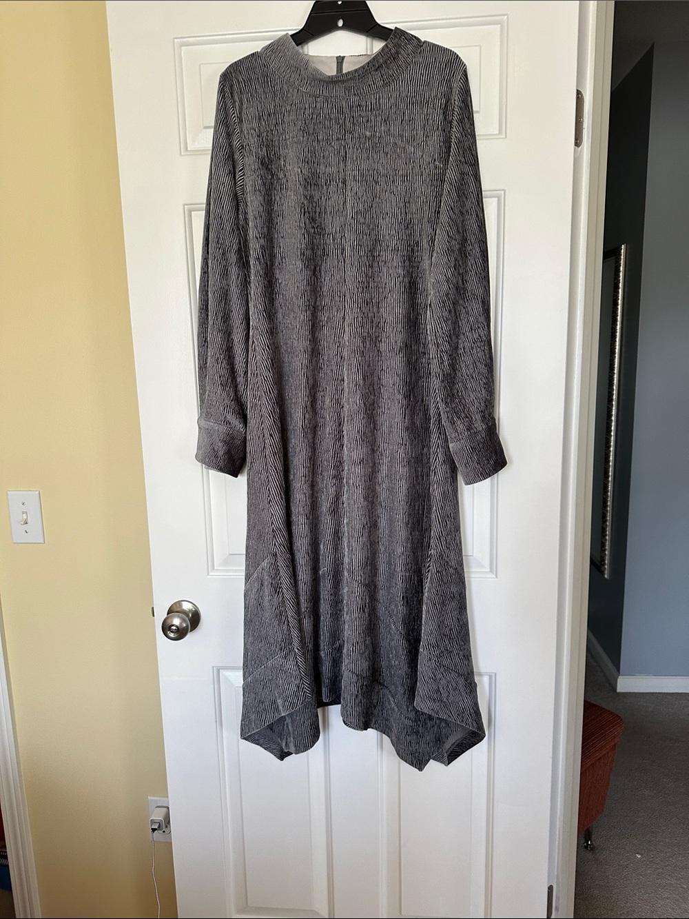 Soft Surroundings Charcoal Gray Long-Sleeve Swing Dress with asymmetric hem